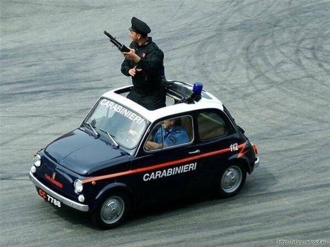 talianski-policajti.jpg